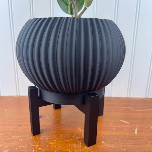 Indoor Planter Pot, The Roni Planter, Houseplants Pot, Black - Picture 3 of 10